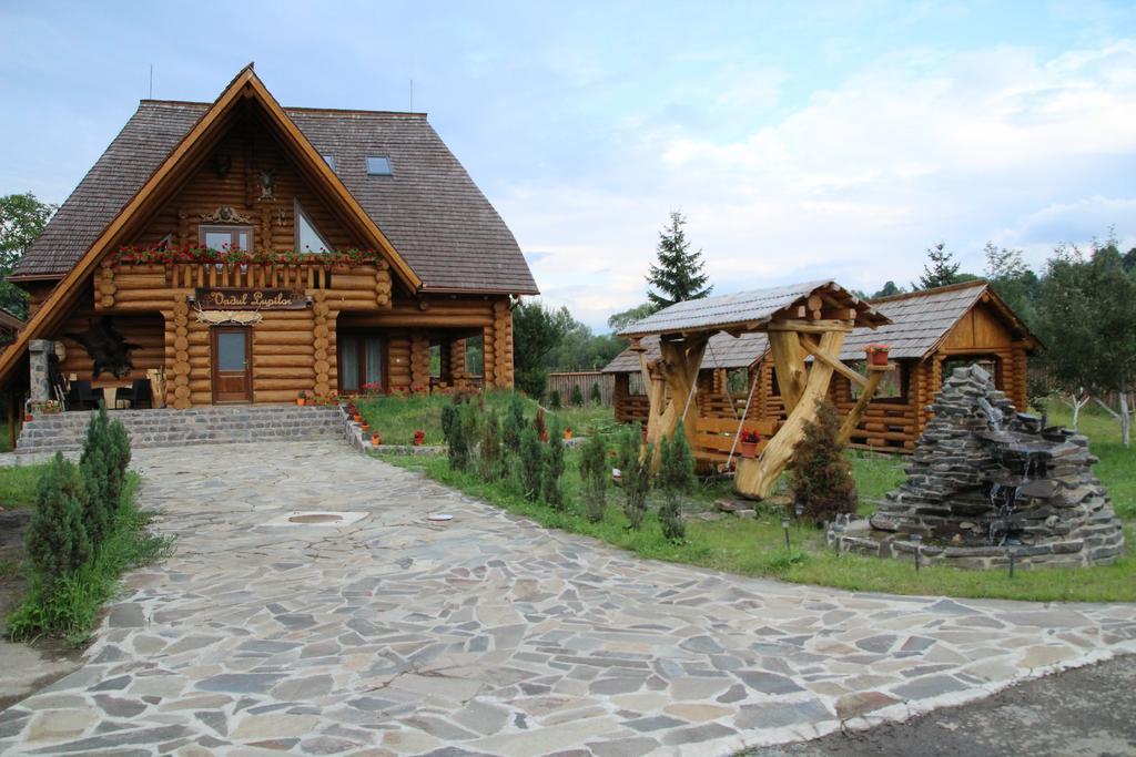Vadul Lupilor Moisei Exterior foto