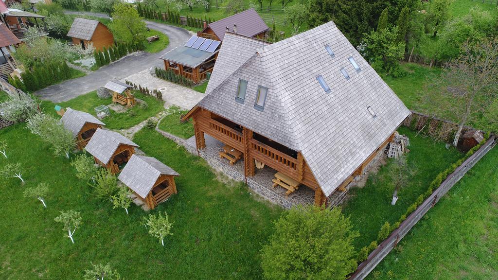 Vadul Lupilor Moisei Exterior foto